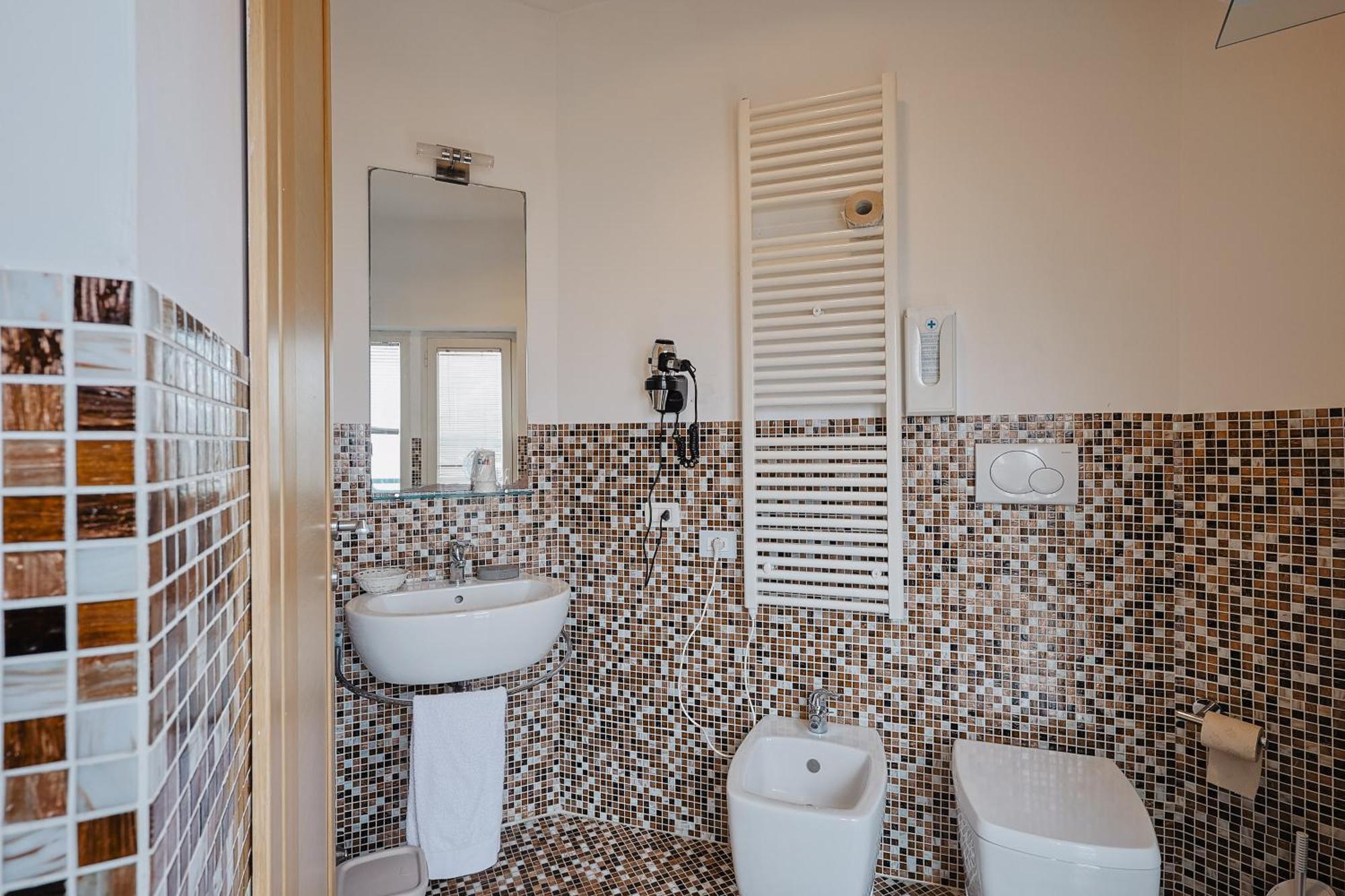 Bi Hotel Porto Ercole  Exterior photo