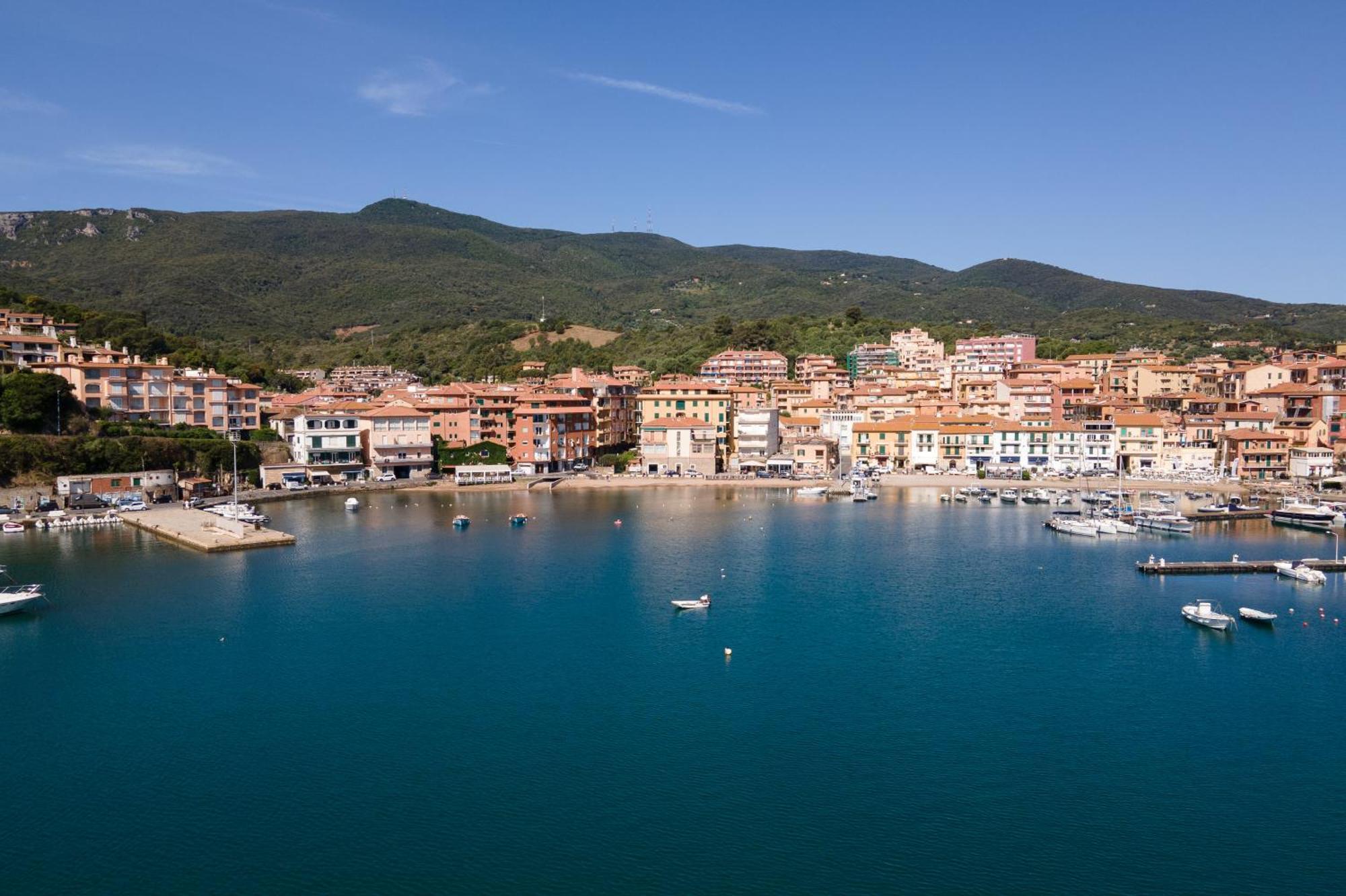 Bi Hotel Porto Ercole  Exterior photo