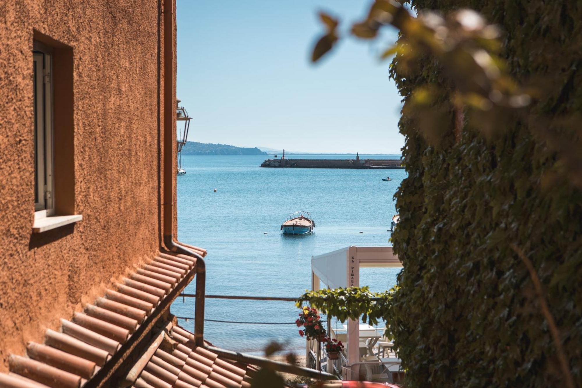 Bi Hotel Porto Ercole  Exterior photo